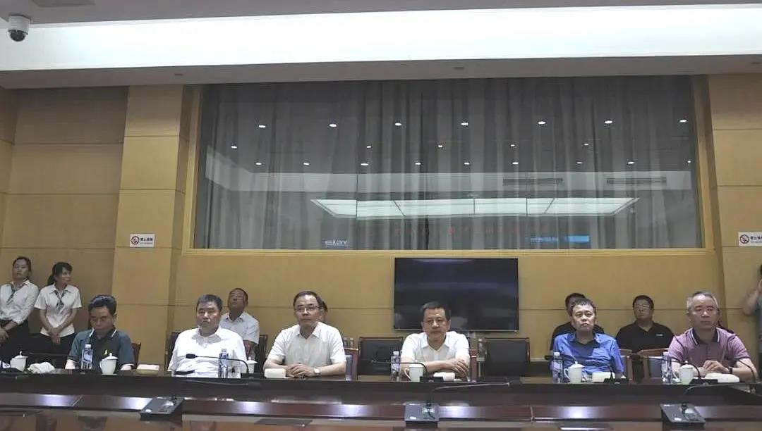 吉林市副市长崔志刚一行赴江苏奥克调研