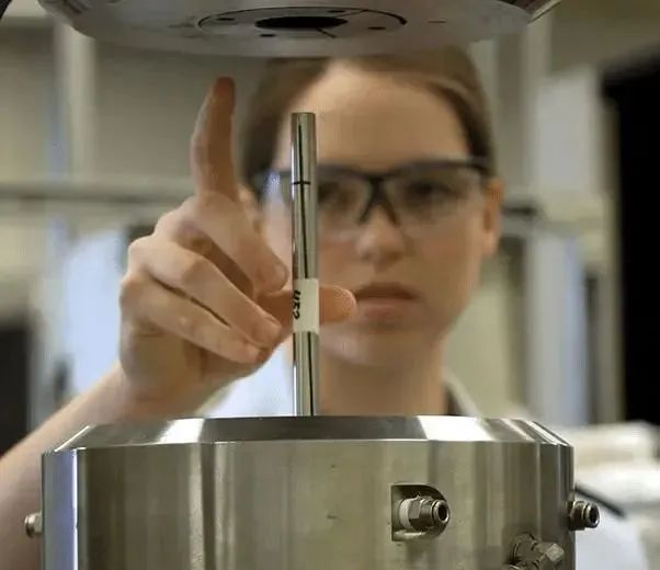 美国空军研究基地对AF9628 打印样品进行了气孔、机械强度和冲击韧性等研究 美国空军研究基地对AF9628 打印样品进行了气孔、机械强度和冲击韧性等研究