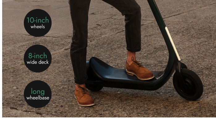 全球首款用3D打印热塑性碳纤维复合材料的电动滑板车