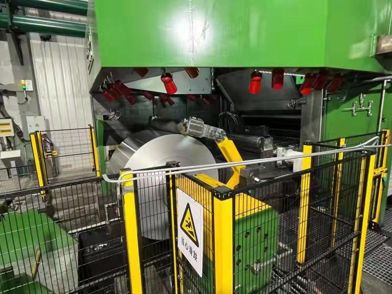 南山铝业动力电池箔扩产 加速布局新能源车用材料 南山铝业动力电池箔扩产 加速布局新能源车用材料