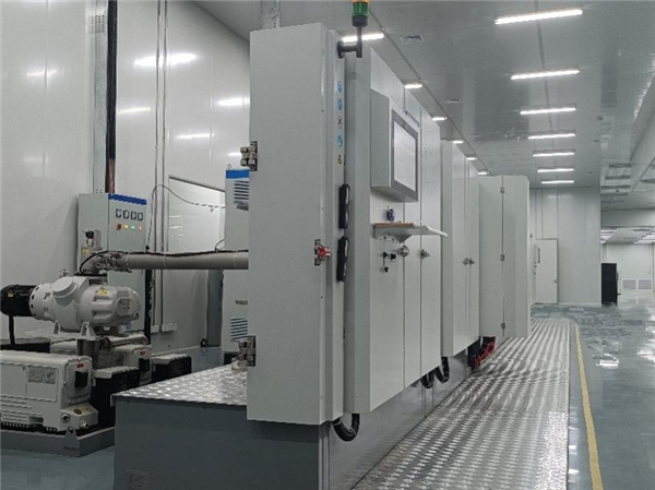 图1 江苏骥翀金属极板涂层产线 图1 江苏骥翀金属极板涂层产线