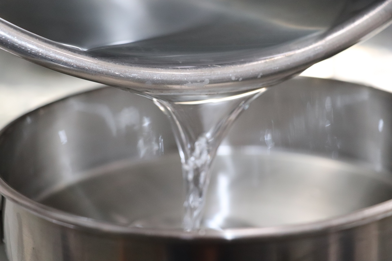 图1：亚培烯生产的mPAO产品