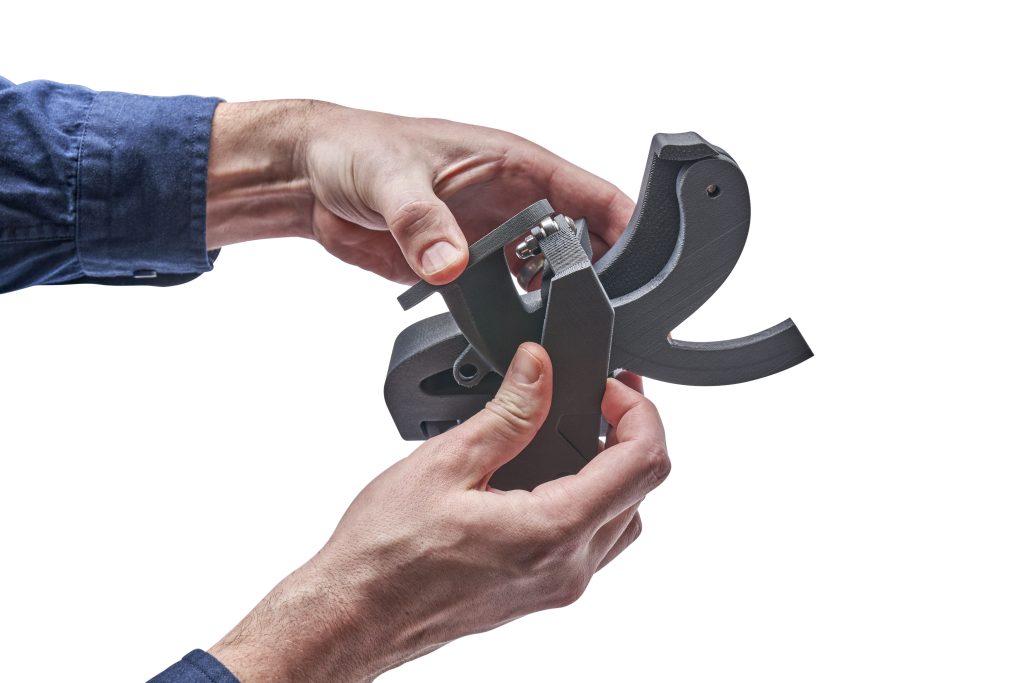 使用F190CR设备制造的碳纤维复合材料部件