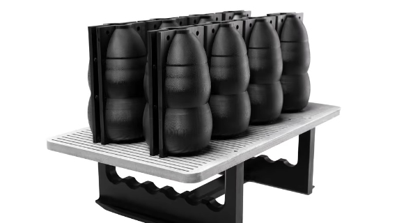 在Nexa3D NXE 400上使用Henkel的xPEEK147-Black材料，进行3D打印制作瓶子模具