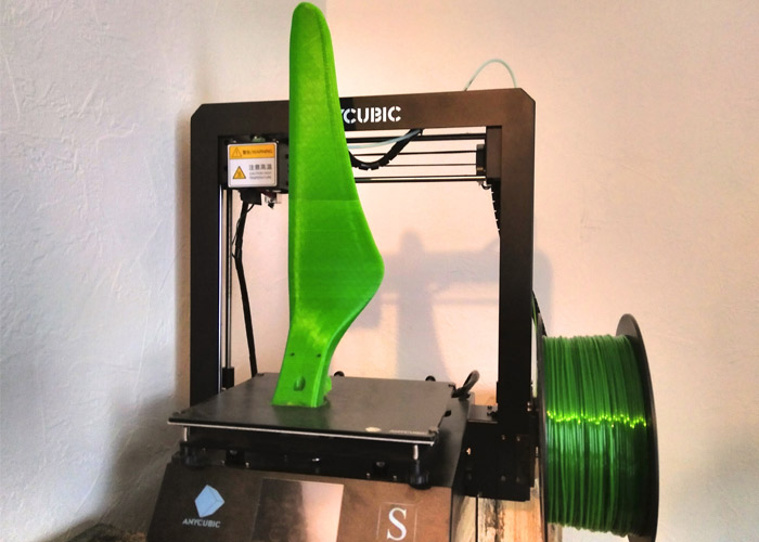 由rPET制成的风力发电机原型 由rPET制成的风力发电机原型