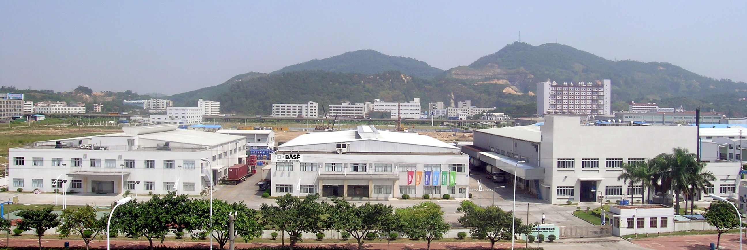 巴斯夫在广州南沙的多元醇和聚氨酯（PU）系统装置