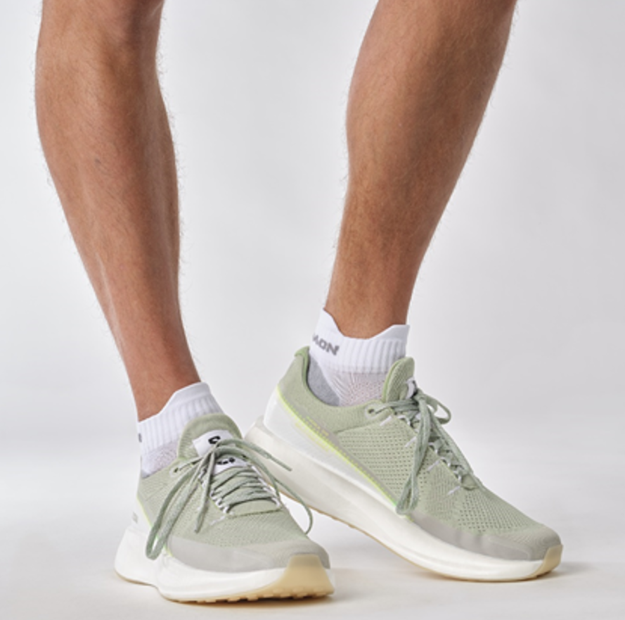 Elastollan®采用超临界流体发泡技术制造中底 Elastollan®采用超临界流体发泡技术制造中底