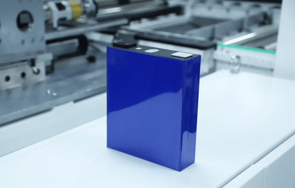 蜂巢能源湖州基地首批储能电芯量产下线 蜂巢能源湖州基地首批储能电芯量产下线